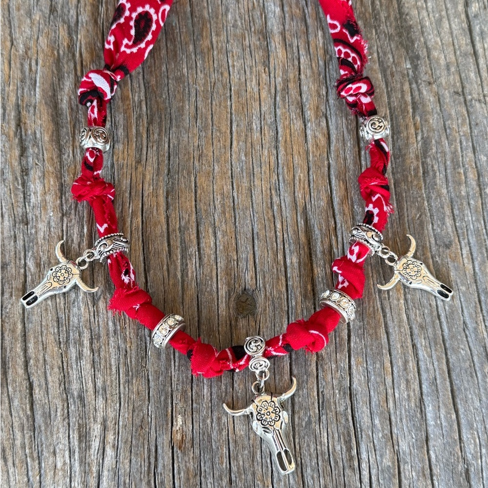 Red Bandana Necklace with Silver Longhorn steer charm Accents - Picture 2 of 3